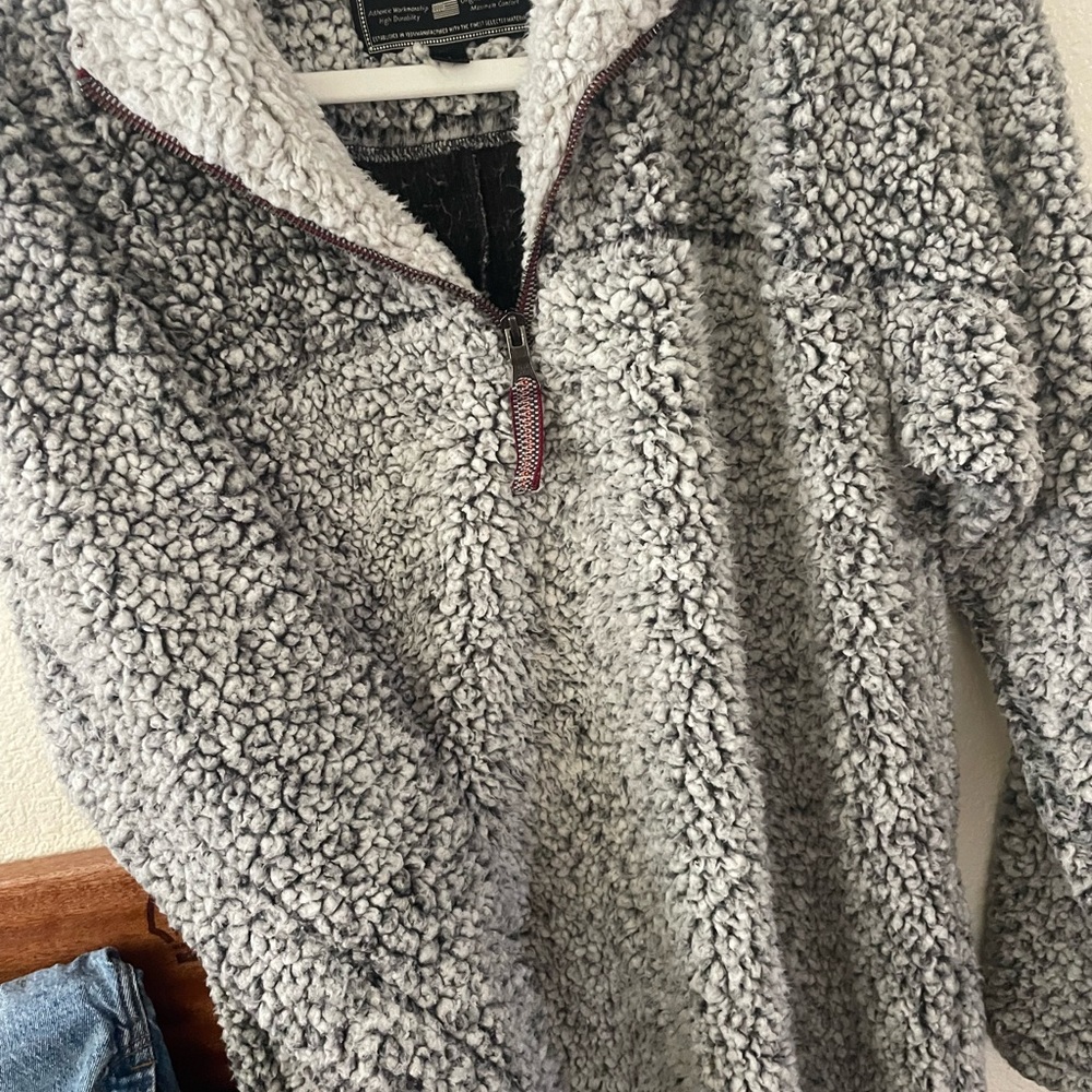 True Grit Soft Gray Fleece Pullover